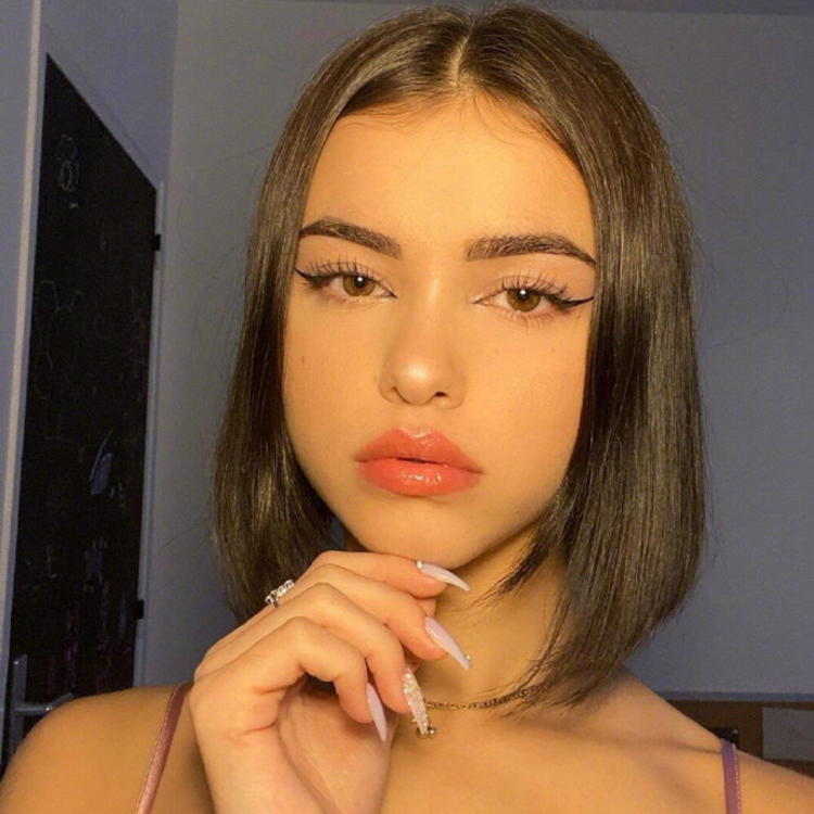 6686体育钻石作者Isabelle