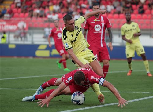 อูดิเนเซ่ vs มอนซ่า